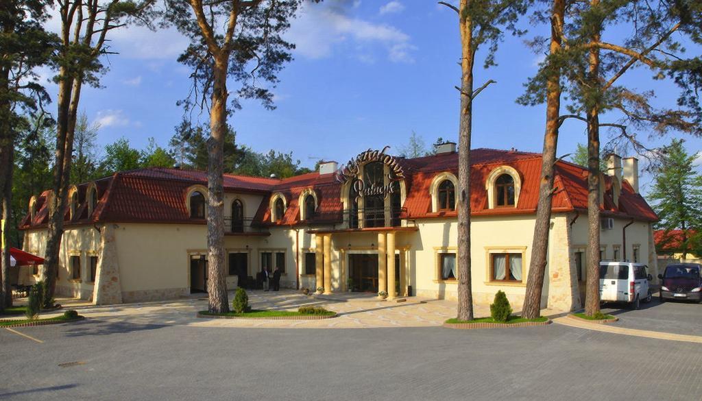 Krysztalowy Palacyk Kozienice Kültér fotó